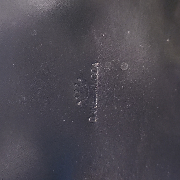 Daniela Moda Green and Black Classy Italian purse - Picture 3 of 5